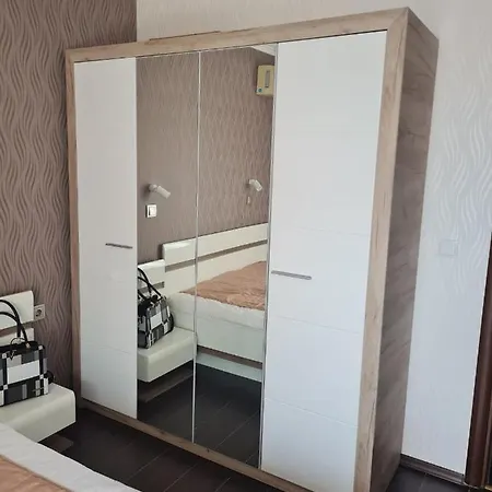 Appartement Dolce 2, *